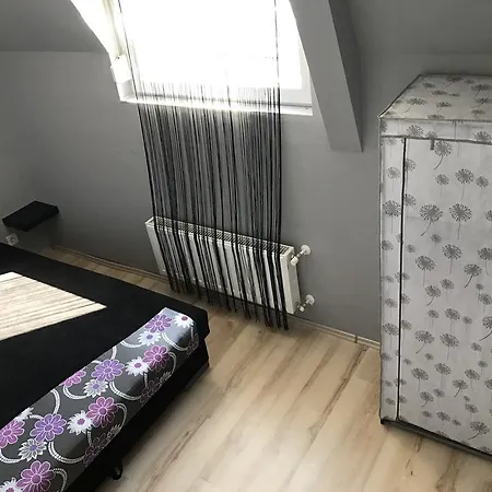 Corner Apartman 1