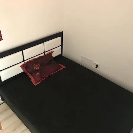 Corner Apartman 1